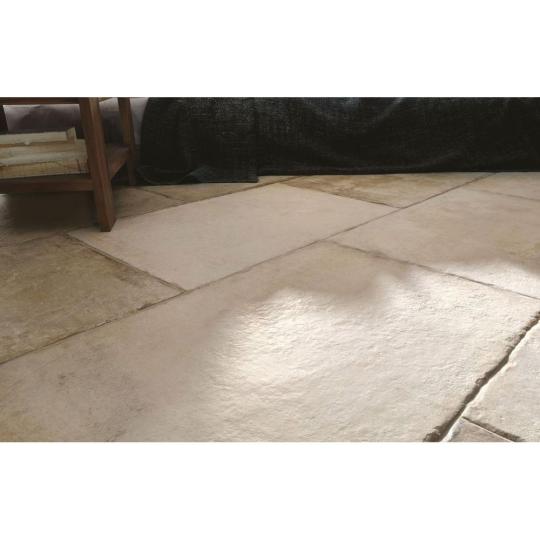 villa vitae vintage balatonfured vilagos padloburkolat jarolap tortfeher rusztikus country mediterran etkezo furdoszoba fagyallo terasz.jpg